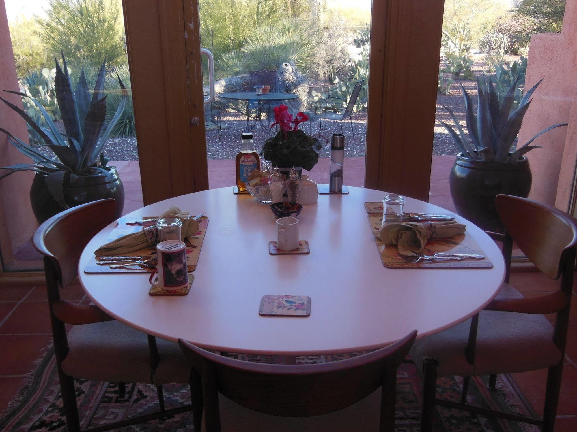 The Suncatcher Fine Country Inn Tanque Verde Eksteriør bilde